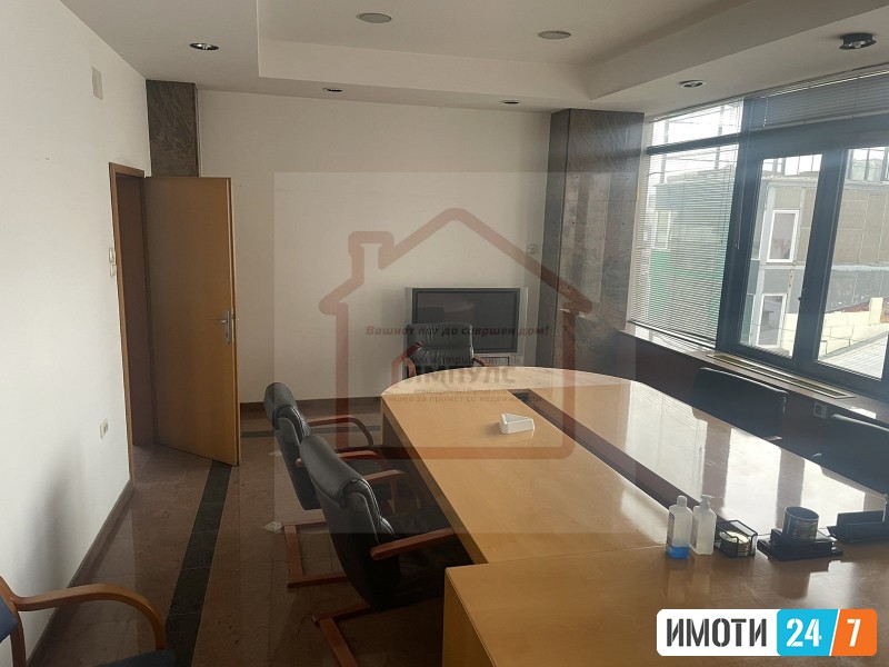 НАМЕСТЕН ДЕЛОВЕН ПРОСТОР НА АТРАКТИВНА ЛОКАЦИЈА ВО ЦЕНТАР