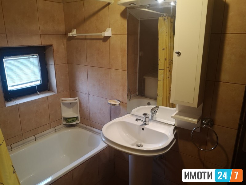 Кат од куќа на Водносо слободен паркинг  и централно греење