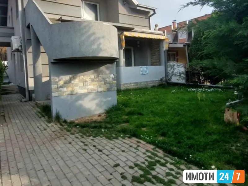 Se prodava kukja vo nDracevo 200m2