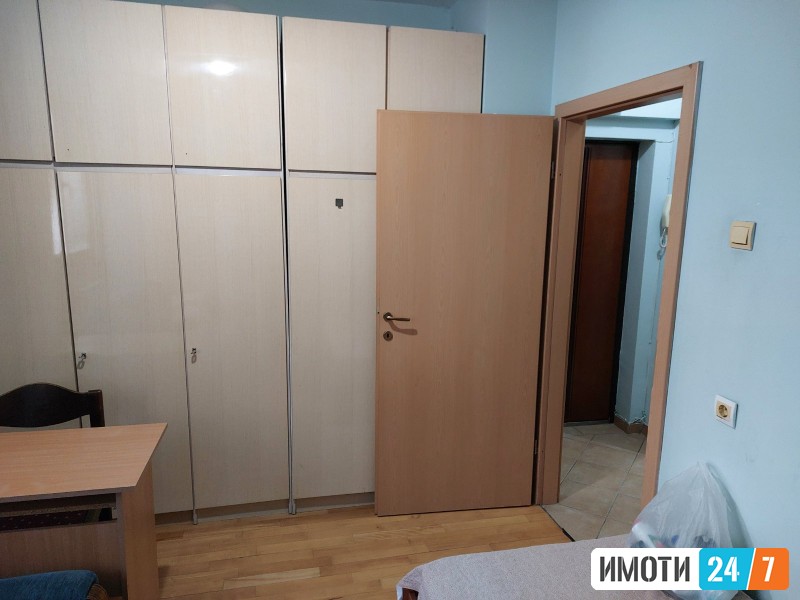 НАМЕСТЕН ТРОСОБЕН СТАН ВО СТРОГ ЦЕНТАР