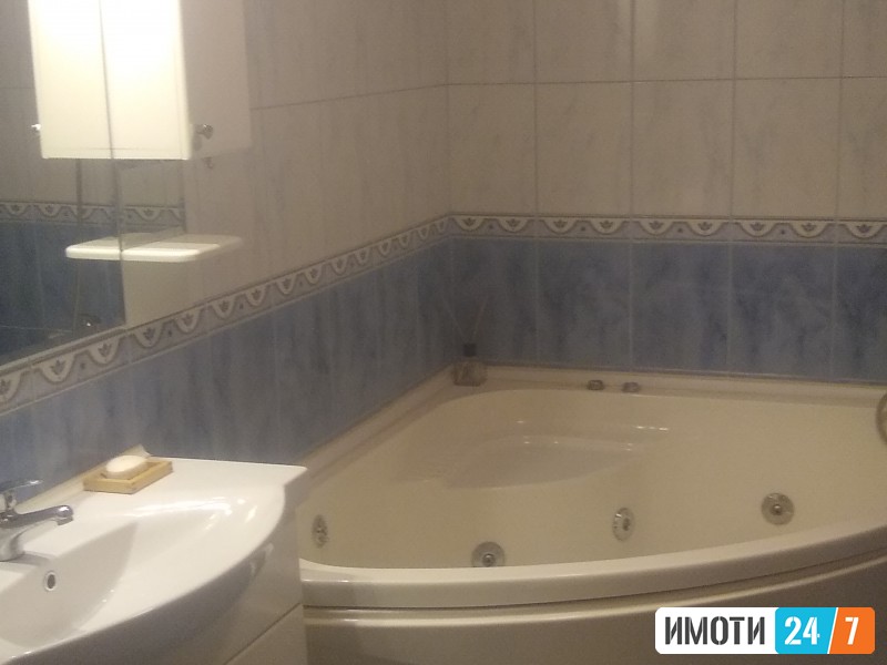 Се продава комплетно уреден стан во непосредна близина на Diamond  Mall