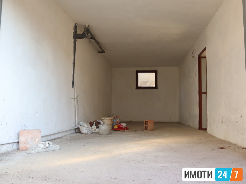SE PRODAVA SEMEJNA KUCA VO nCENTOКУЌА нЧенто