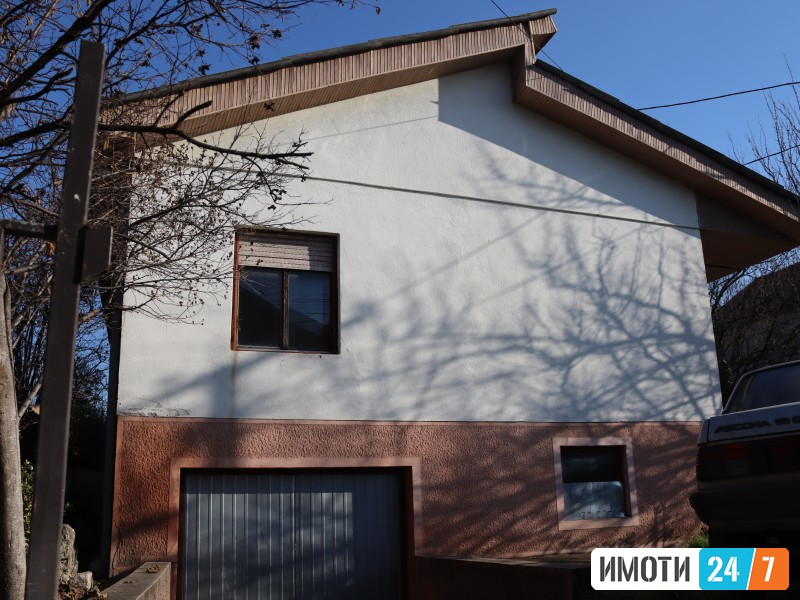 SE PRODAVA SEMEJNA KUCA VO nCENTOКУЌА нЧенто