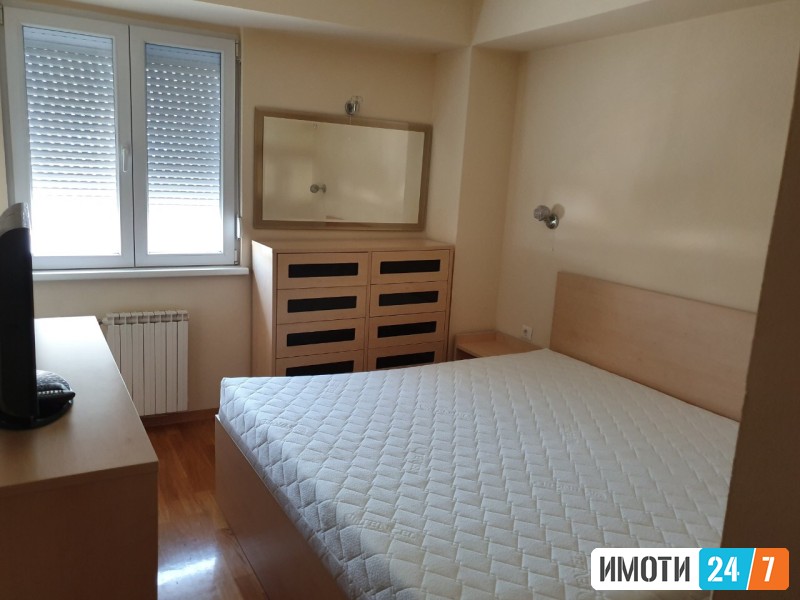 TROSOBEN STAN NA ATRAKTIVNA LOKACIJA VO CENTARKAPISTEC