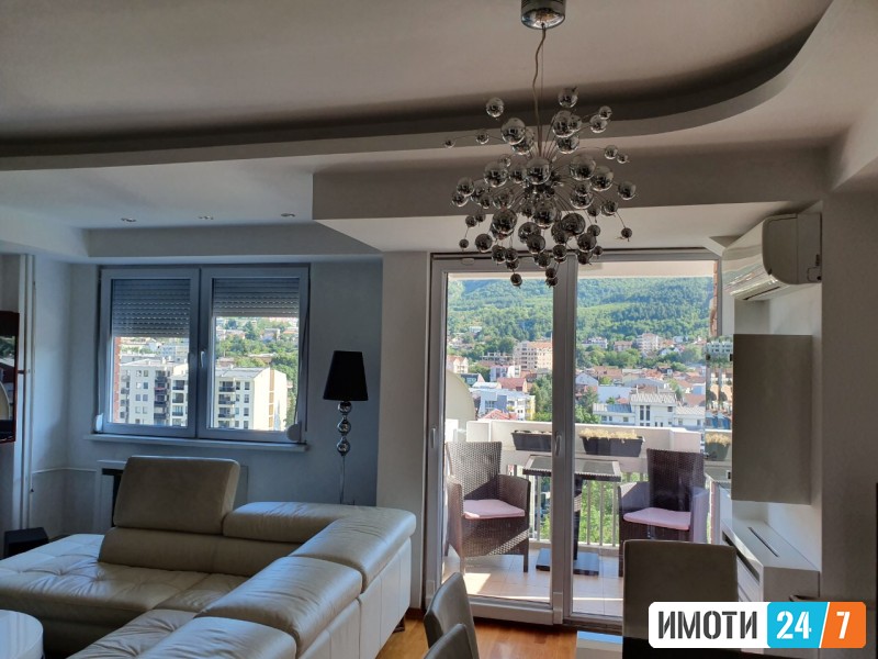 TROSOBEN STAN NA ATRAKTIVNA LOKACIJA VO CENTARKAPISTEC