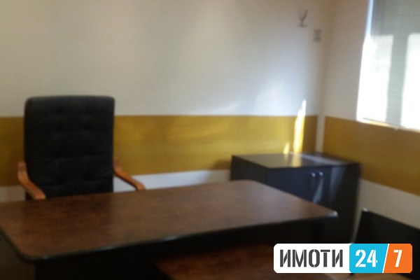 НАМЕСТЕН ДЕЛОВЕН ПРОСТОР ВО СТРОГ ЦЕНТАР