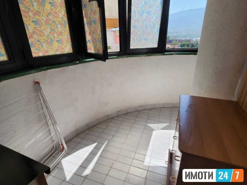 УДОБНА ГАРСОЊЕРА  СО ЛОКАЦИЈА ВО ПОРТА ВЛАЕ