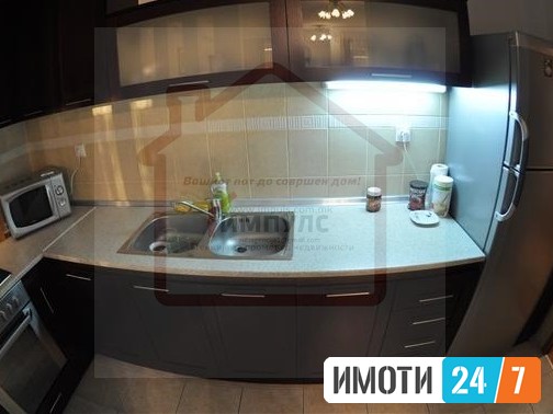 КОМФОРЕН ТРОСОБЕНС ТАН НА СУПЕР ЛОКАЦИЈА ВО ЦЕНТАР