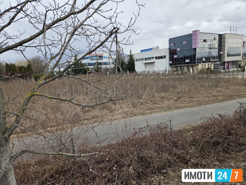 Se prodava gradezna parcela vo Ilinden