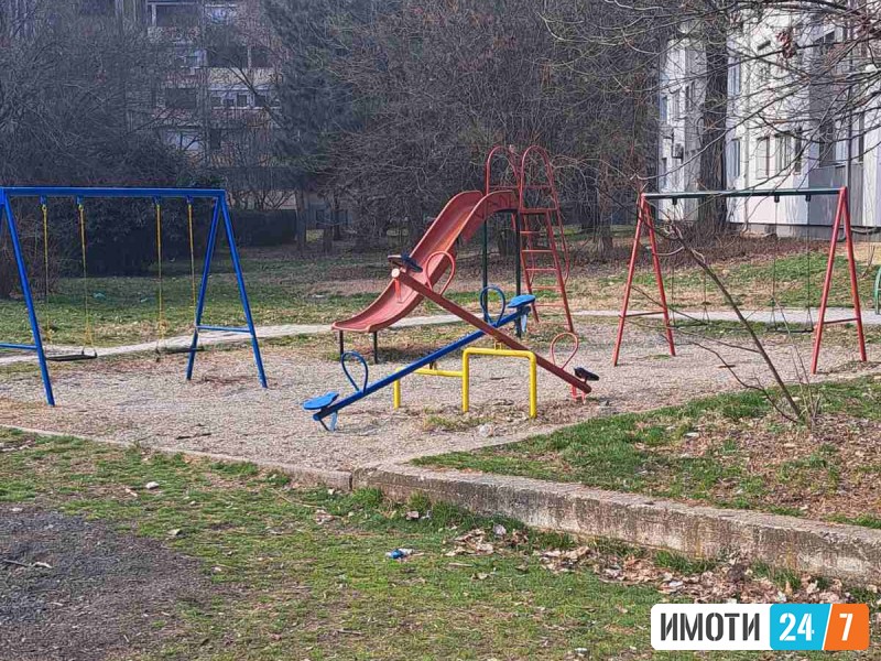 TROSOBEN STAN VO AVTOKOMANDA PAZARCETO