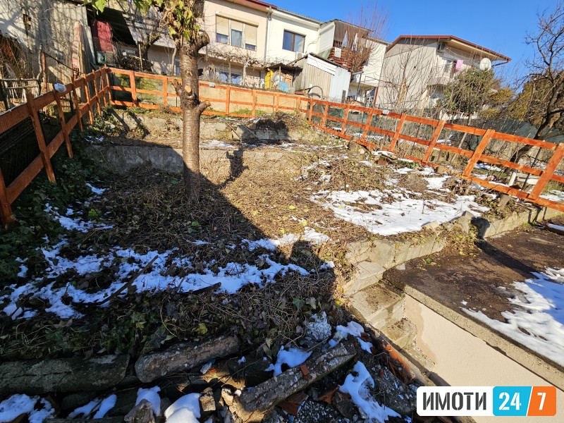 Се продава куќа во населба Ченто Скопје на улица Методија Андонов - Ченто 
