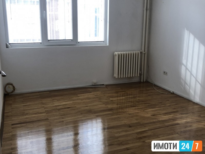 Се издава стан - деловен простор во ГТЦ