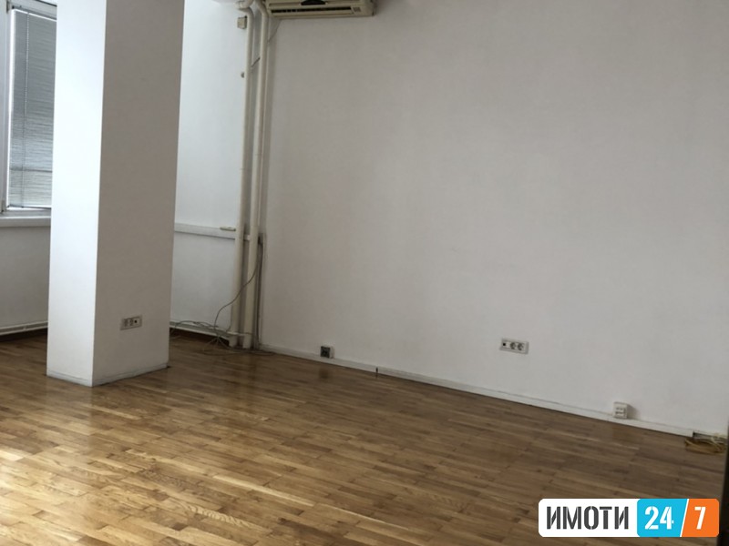Се издава стан - деловен простор во ГТЦ