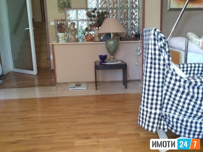 SE IZDAVA EXTRA KUKA VO BARDOVCI