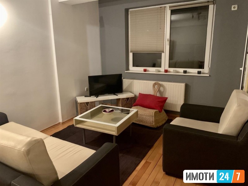 SE IZDAVA TOP STAN DEBAR MAALO 52 M2