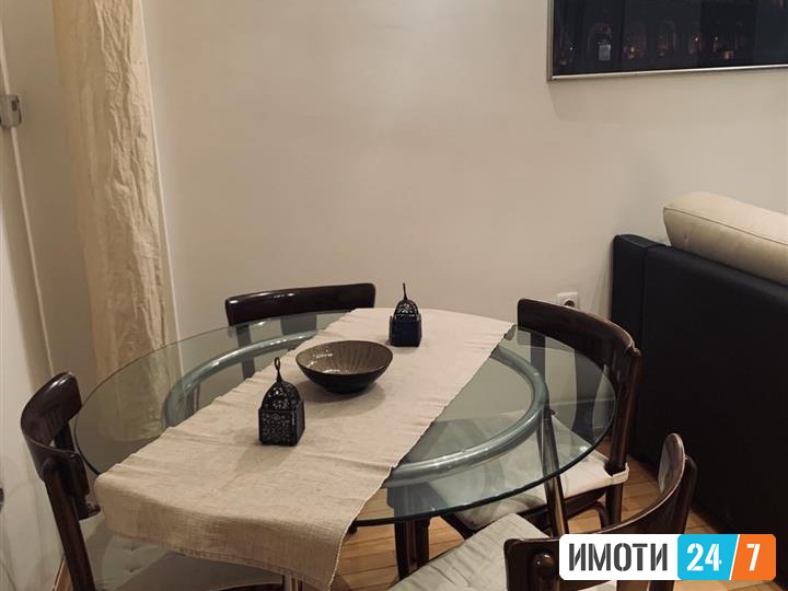 SE IZDAVA TOP STAN DEBAR MAALO 52 M2