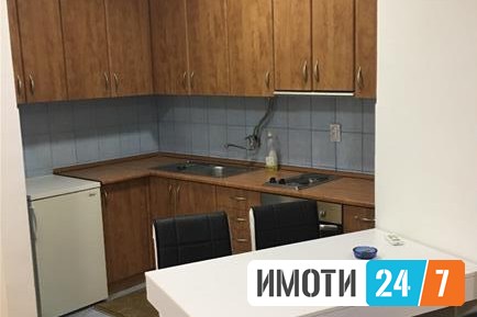 SE IZDAVA TOP STANCE MAVROVKA 43 M2