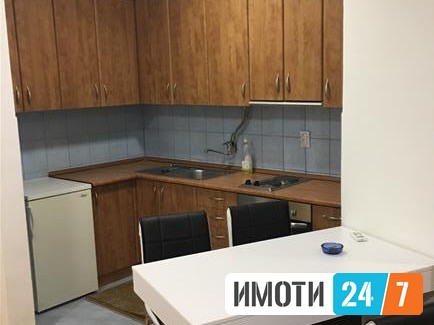 SE IZDAVA TOP STANCE MAVROVKA 43 M2