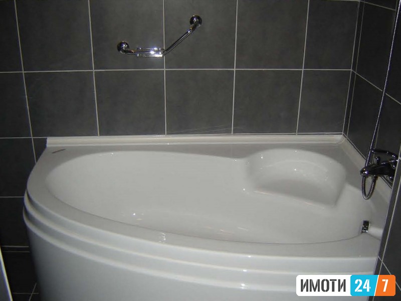 ИЗНАЈМУВАМ СТАН  ВО СТРОГ ЦЕНТАР СО ПРЕКРАСЕН ПОГЛЕД НА СКОПЈЕ