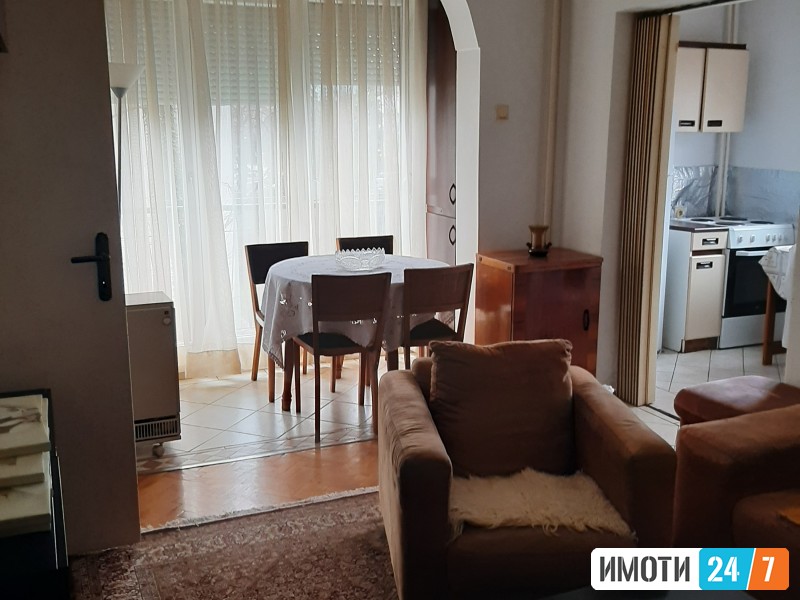Изнајмувам стан
