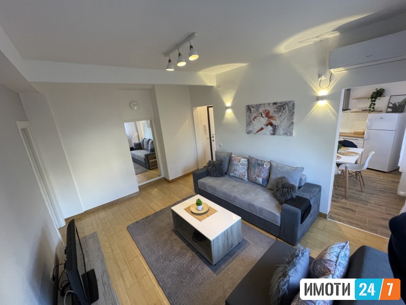 Se prodava stan vo Centar 51 m2