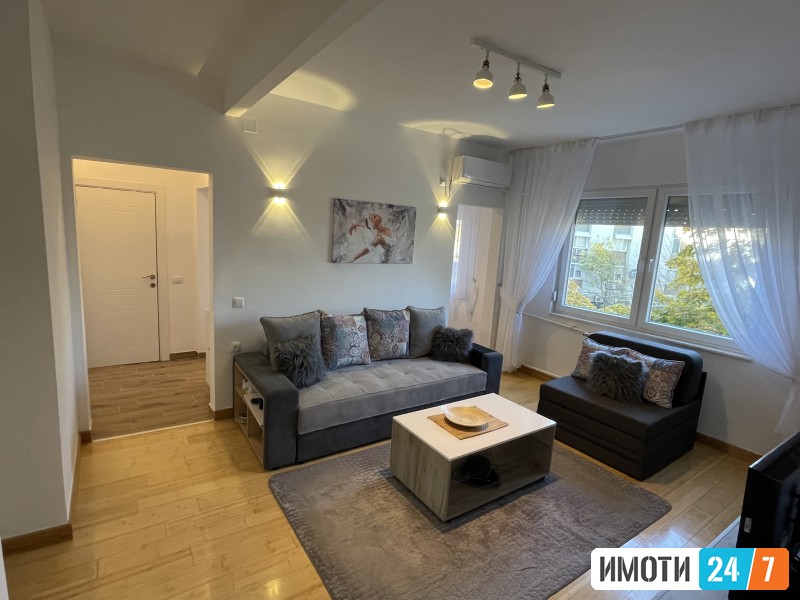 Se prodava stan vo Centar 51 m2