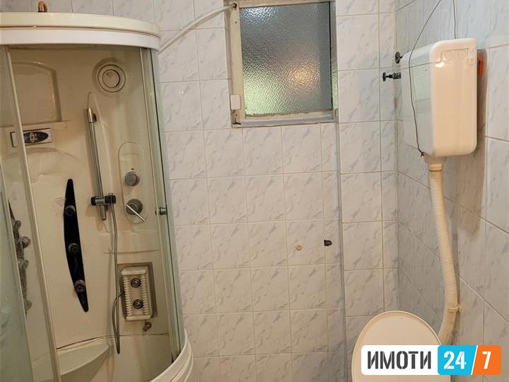 Се продава стан 75м2 Автокоманда