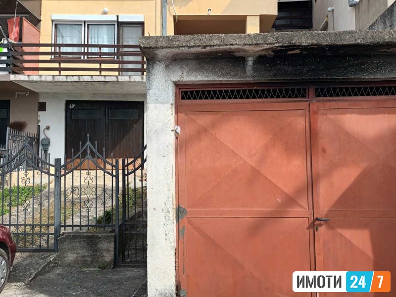 Се продава барака со доградба Радишани
