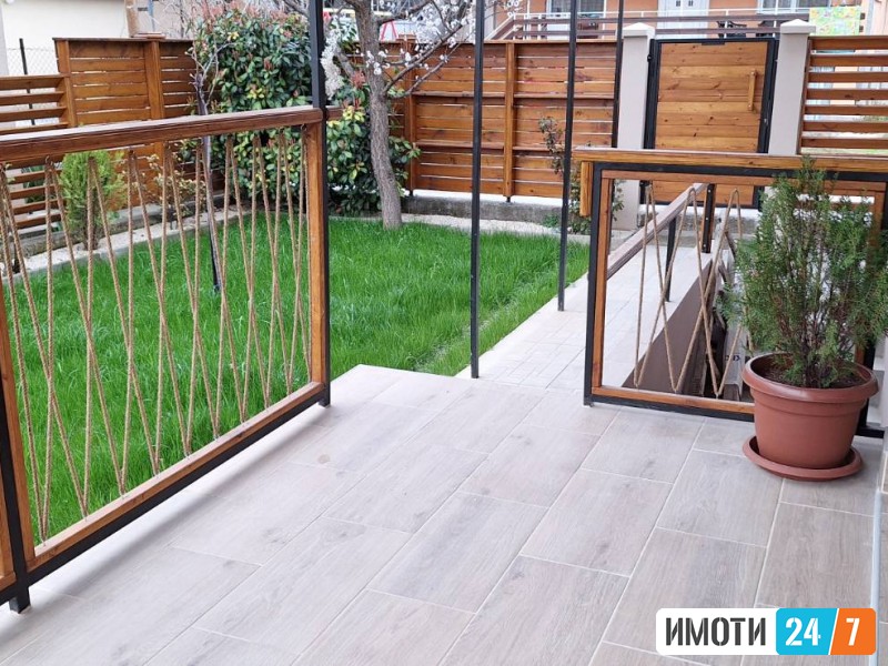 Се продава куќа 93м2 со двор Драчево