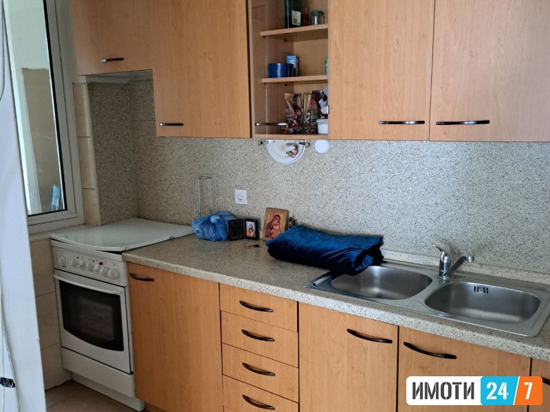 ДВОСОБЕН СТАН СО ДВОР ВО АЕРОДРОМ БИСЕР 