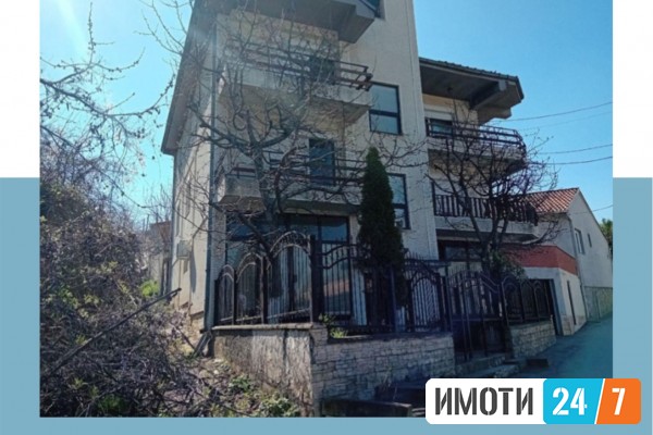 СЕ ПРОДАВА КУЌА ВО СРЕДНО НЕРЕЗИ 