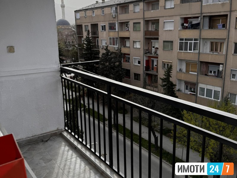 Prodavam 4 so en stan vo bitola