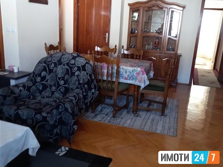 СЕ ПРОДАВА СТАН ВО КАРПОШ 1
