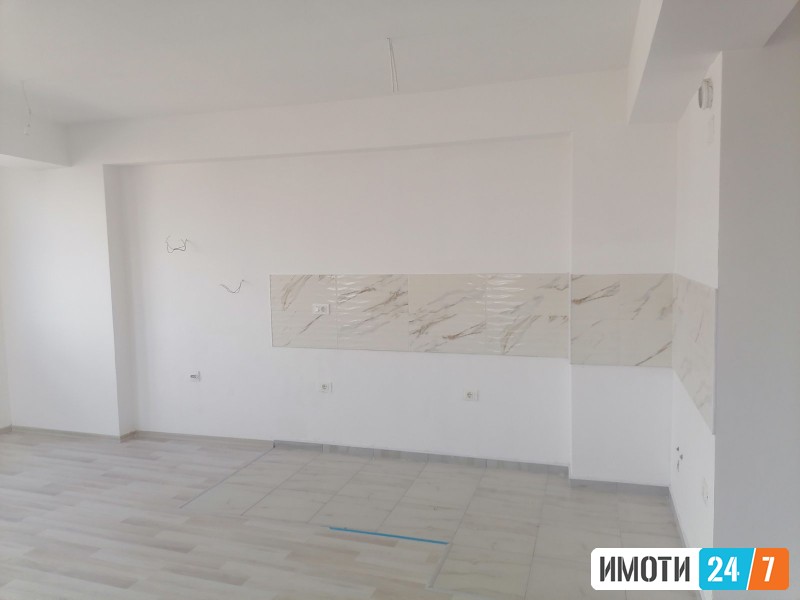 Se prodava stan 94m2