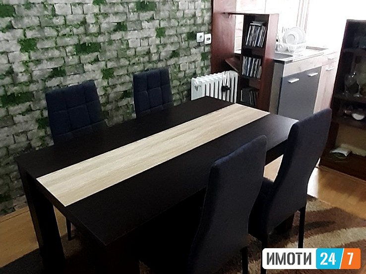 Се издава стан на Плоштад Македонија
