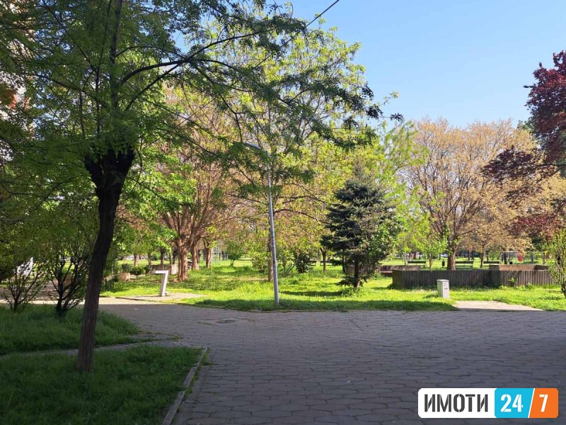 ДВОСОБЕН СТАН ВО НОВО ЛИСИЧЕТОШЕ ПРОЕСКИ ПАРК