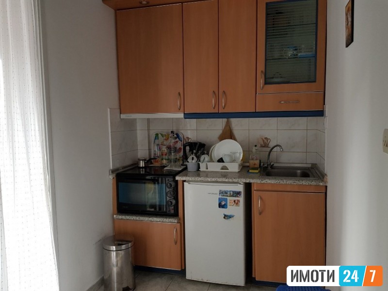 СЕ ПРОДАВА ГАРСОЊЕРА ВО КАСАНДРА ХАЛКИДИКИ