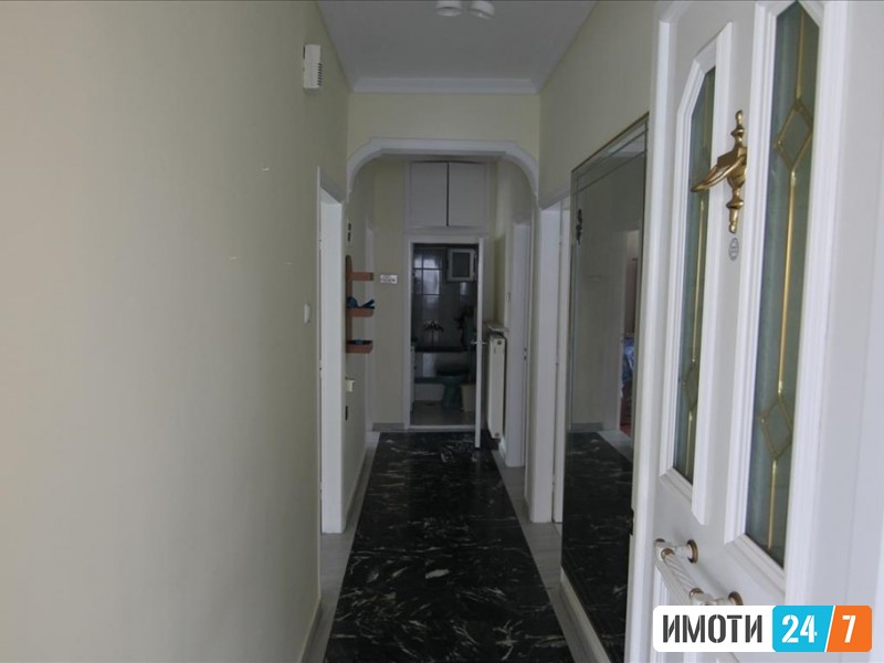 СЕ ПРОДАВА СТАН ВО СОЛУН