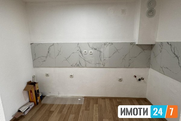 Prodavam 4 si en renoviran dupleks stan vo Bitola