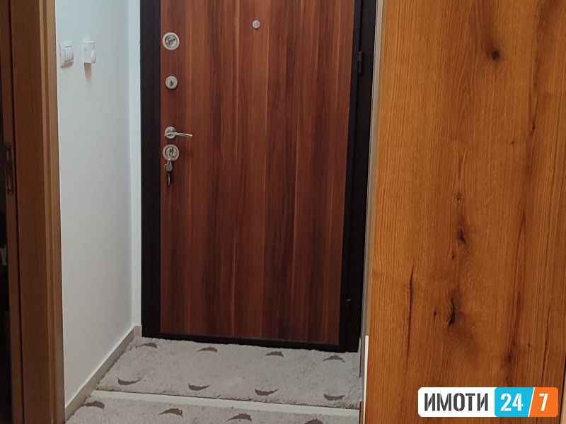 Prodavam nov stan kompletno opremen