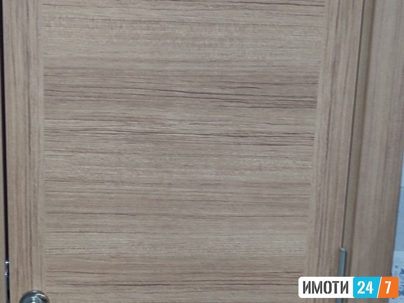 Prodavam nov stan kompletno opremen