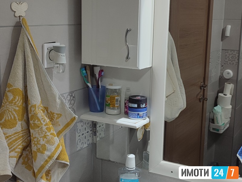 Prodavam nov stan kompletno opremen