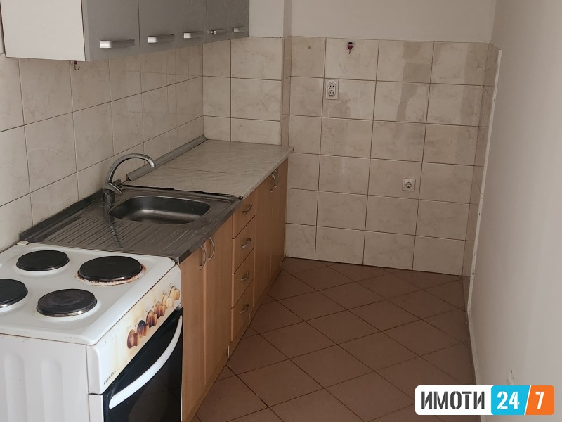 Prodavam 2 soben stan vo Gjorce Petrov