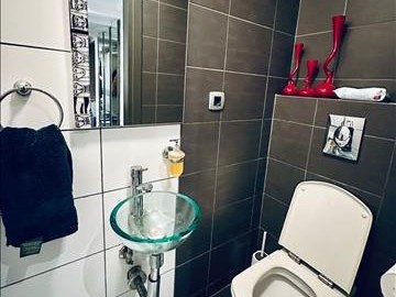 СЕ ПРОДАВА ЧЕТОВОСОБЕН СТАН ВО КОЗЛЕ 