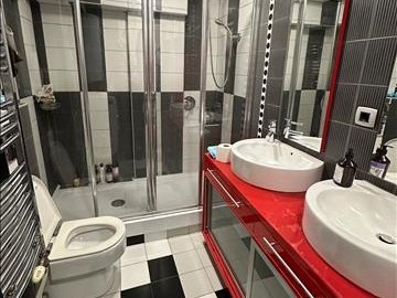 СЕ ПРОДАВА ЧЕТОВОСОБЕН СТАН ВО КОЗЛЕ 