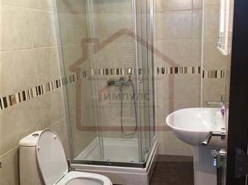 MODEREN TROSOBEN STAN NA IDEALNA LOKACIJA VO KARPOS