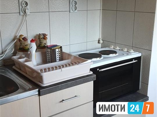 СЕ ИЗДАВА ГАРСОЊЕРА ВО ЦЕНТАР 