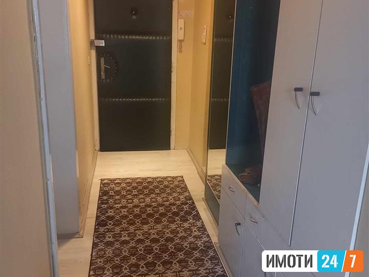 СЕ ПРОДАВА СТАН ВО СТРОГ ЦЕНТАР 