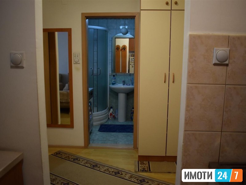 СЕ ПРОДАВА СТАН ВО КИСЕЛА ВОДА 