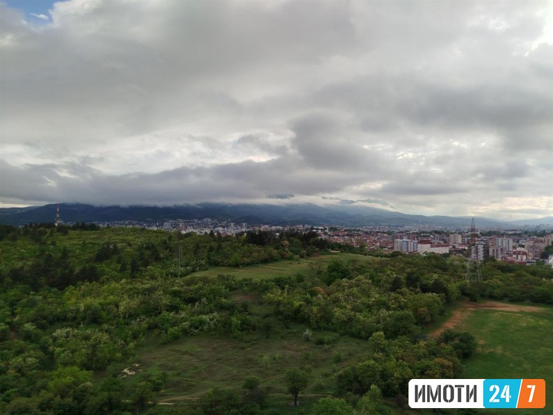 СЕ ПРОДАВА ДУПЛЕКС ВО ЖЕЛЕЗАРА